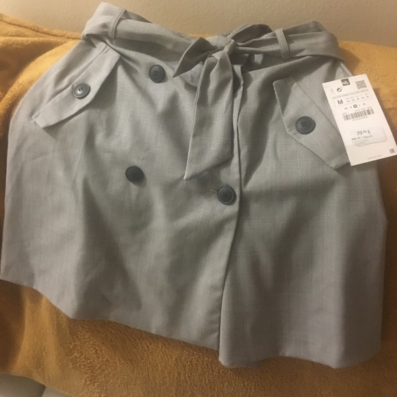New Zara belted plaid skirt - Picture 2 of 2